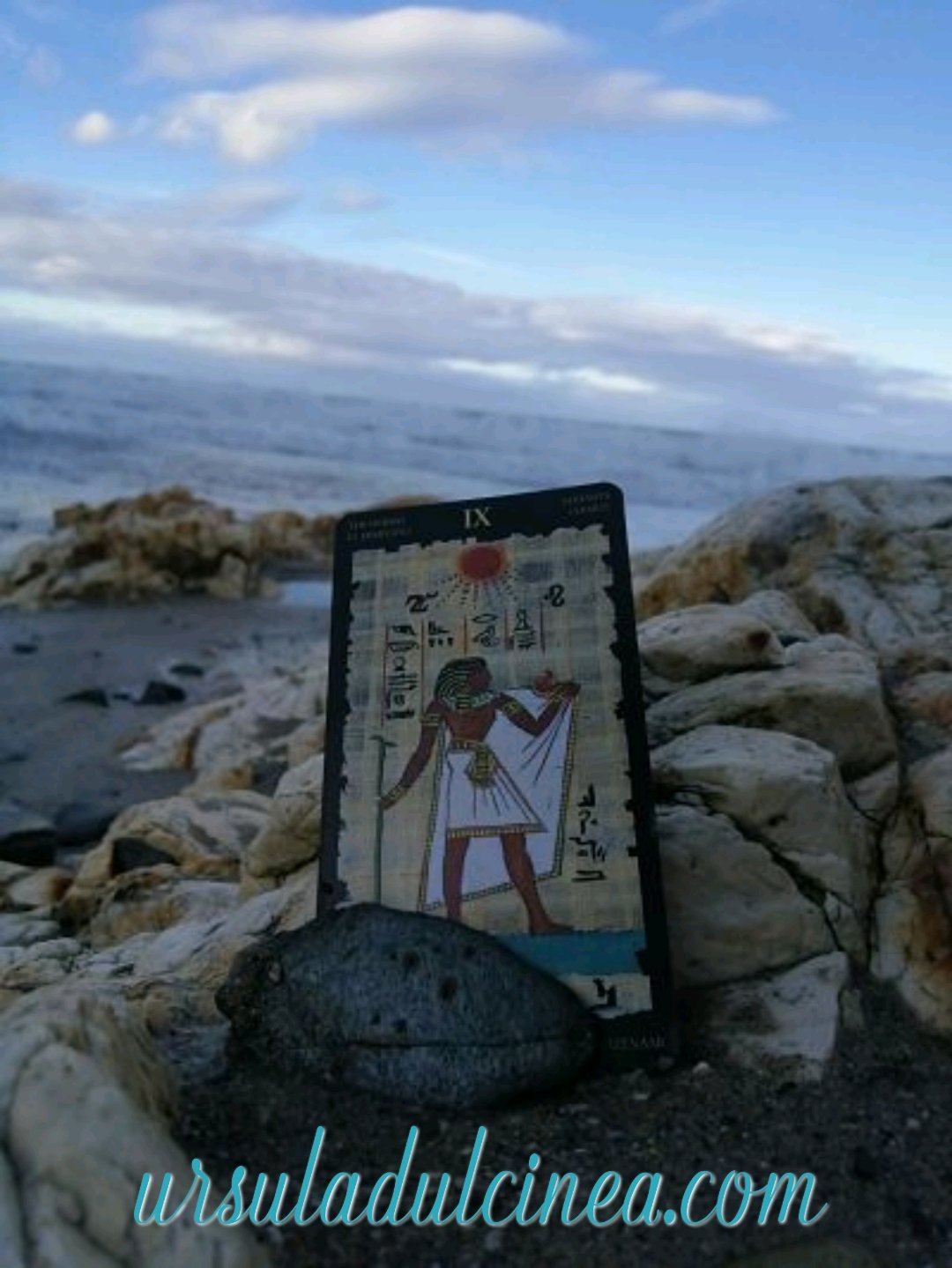 ursula-dulcinea-tarot-egipcio-ermitaño